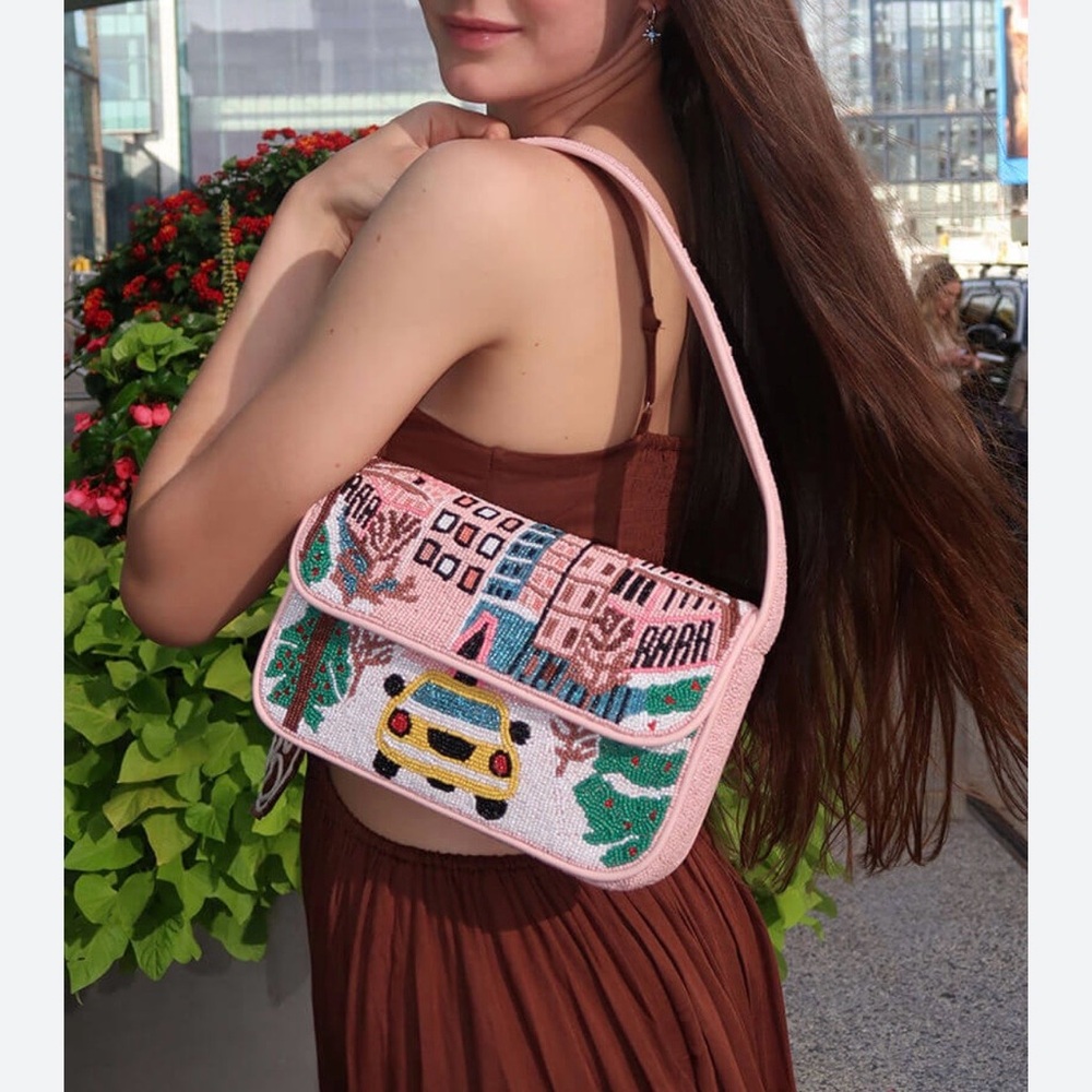 America Beyond Chic Pink Beaded Shoulder Bag with Cityscape - Picture 2 of 9